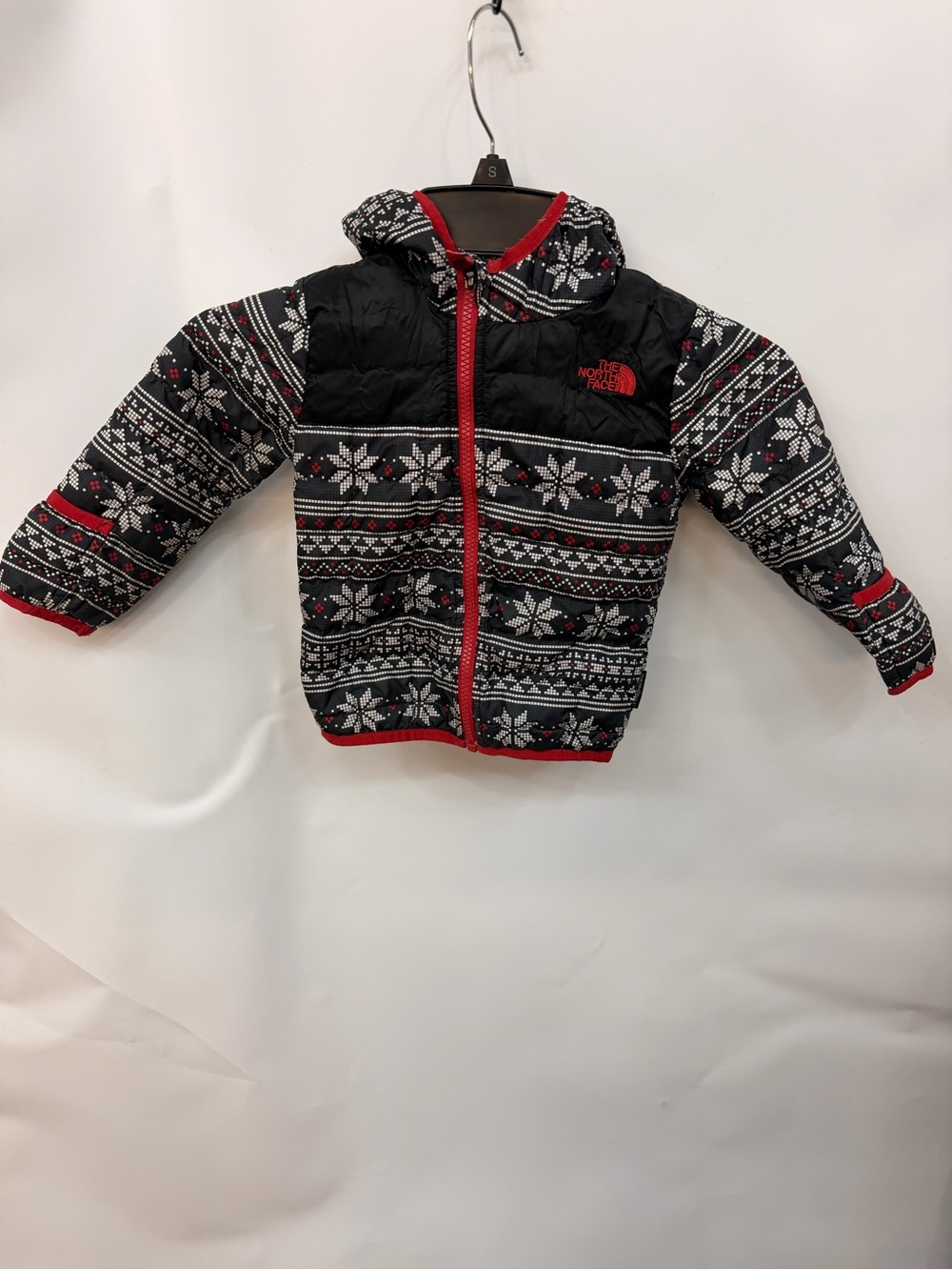 The North Face Infant Red & Black Hooded Puffer Jacket infant size 18-24M